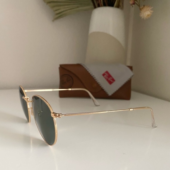 Ray Ban RB3447 Round Metal Sunglasses - Picture 2 of 7